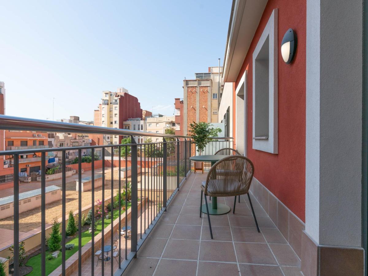 Limehome Barcelona Carrer De Besalu 90 - Estancia Temporal Экстерьер фото