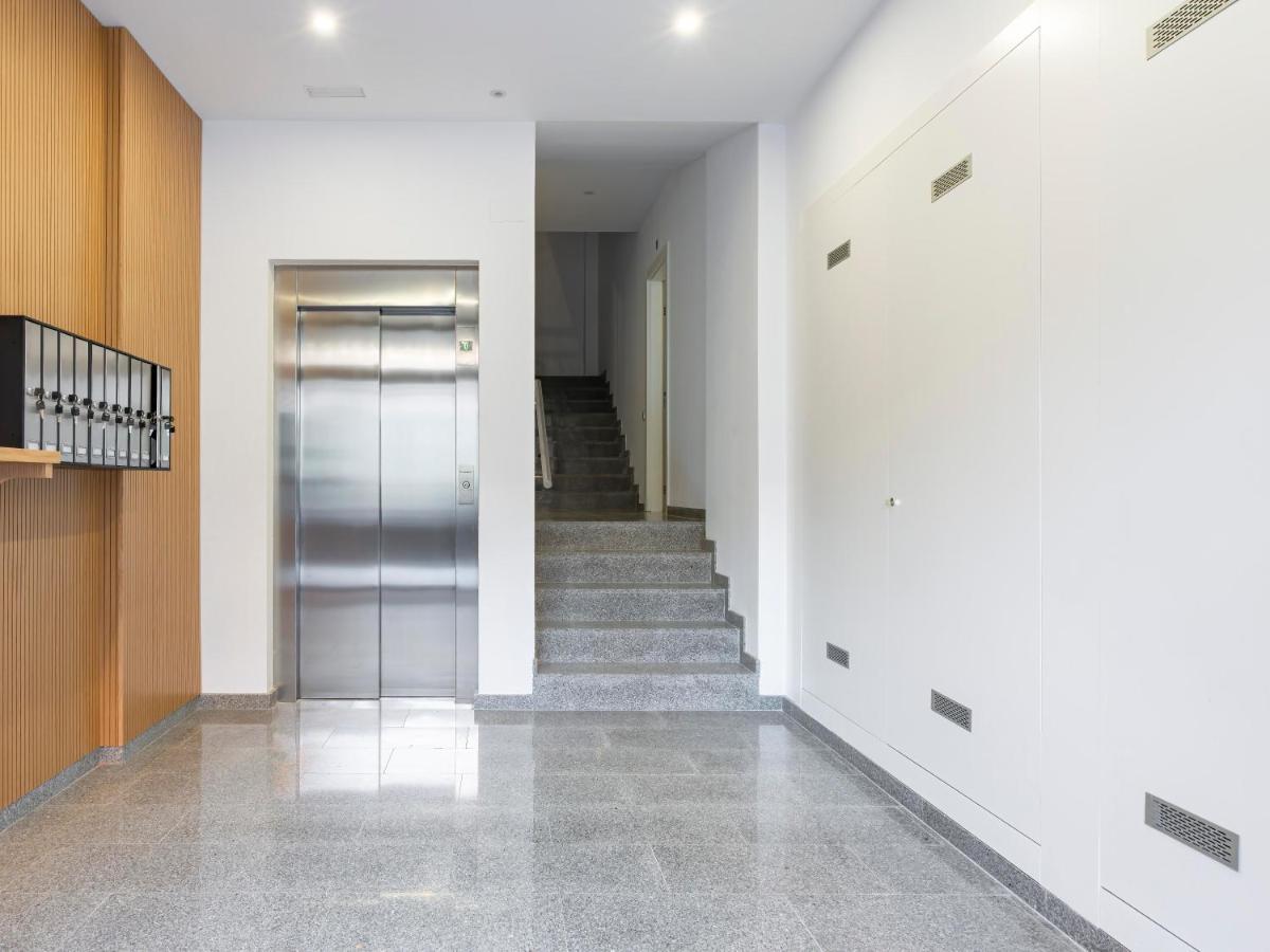 Limehome Barcelona Carrer De Besalu 90 - Estancia Temporal Экстерьер фото